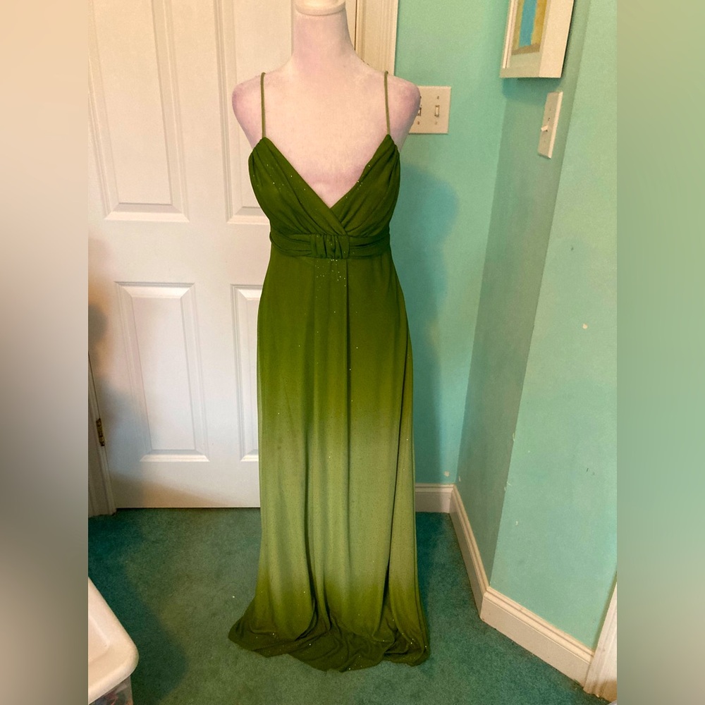 Elegant Green Evening Gown